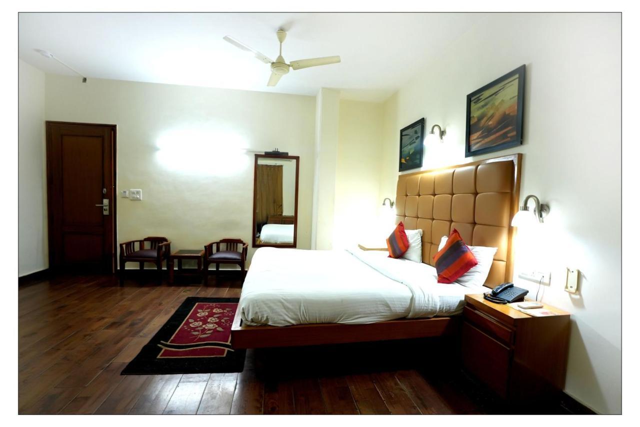 Hotel Oscar - Hauz Khas Νέο Δελχί Εξωτερικό φωτογραφία