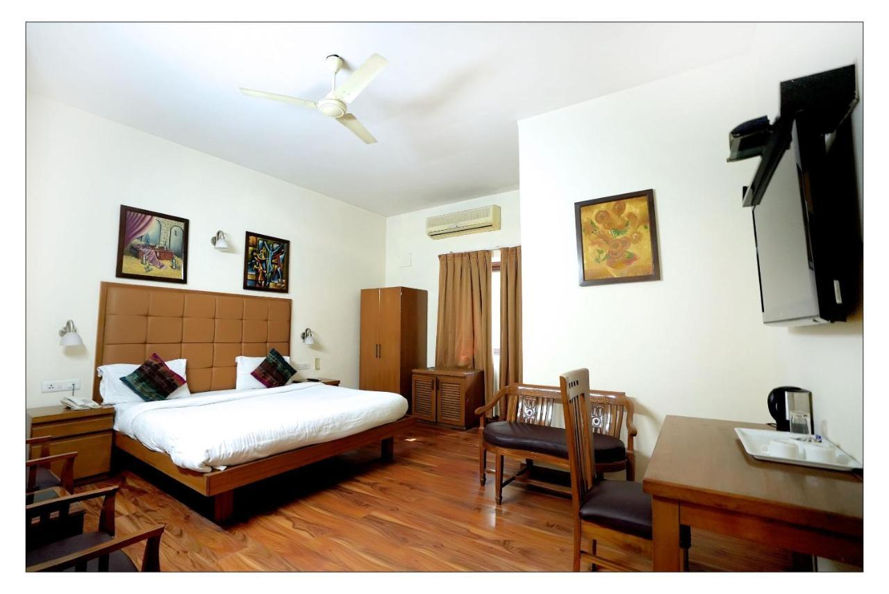 Hotel Oscar - Hauz Khas Νέο Δελχί Εξωτερικό φωτογραφία